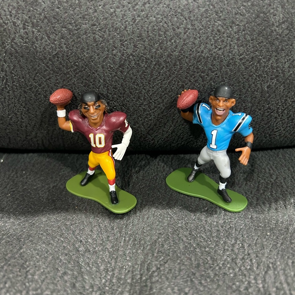 💚2 FOR 25 LISTING SALE💚 NFL mini figures LOT of 2! Griffin & Newton!